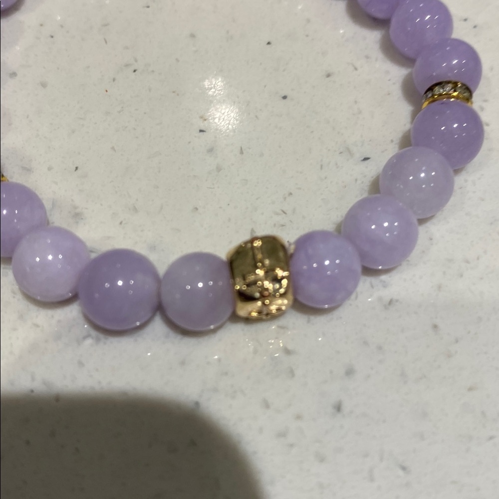 Lavender Agate Beaded Bracelet with sparkly Gold Accents - Picture 3 of 6